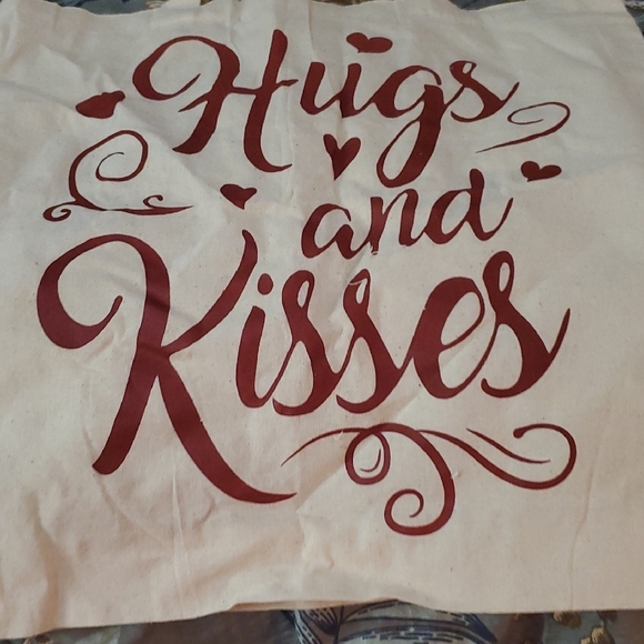 Hugs and Kisses Tote Bag - Cream and Red - Picture 4 of 4